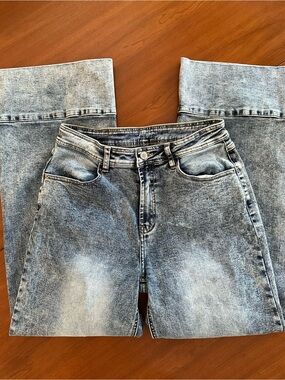 Women’s Wide Leg Cuffed Crop Jeans 28x28 Acid Wash Denim High Rise Wide Hem